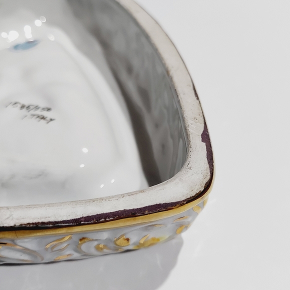 Vintage midcentury Capodimonte Italy cherub ashtray Italian porcelain ashtray - Picture 6 of 13